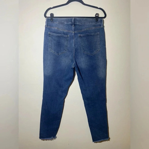 Old Navy Rockstar Jeans - Picture 2 of 2